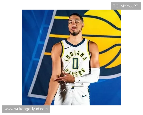 哈利伯顿主导节奏，挡拆与无球比上季更稳